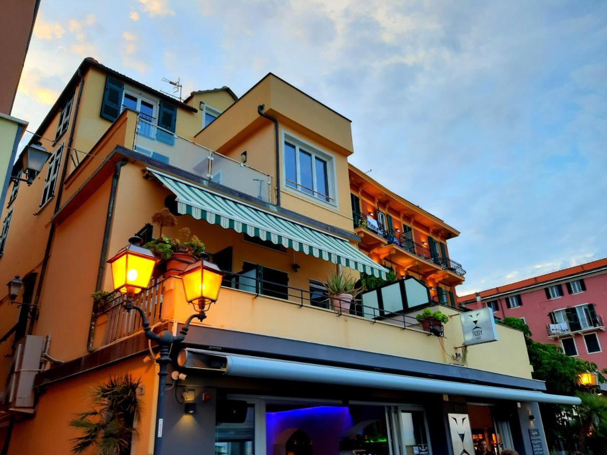 Fronte Mare Con Terrazzo Zio