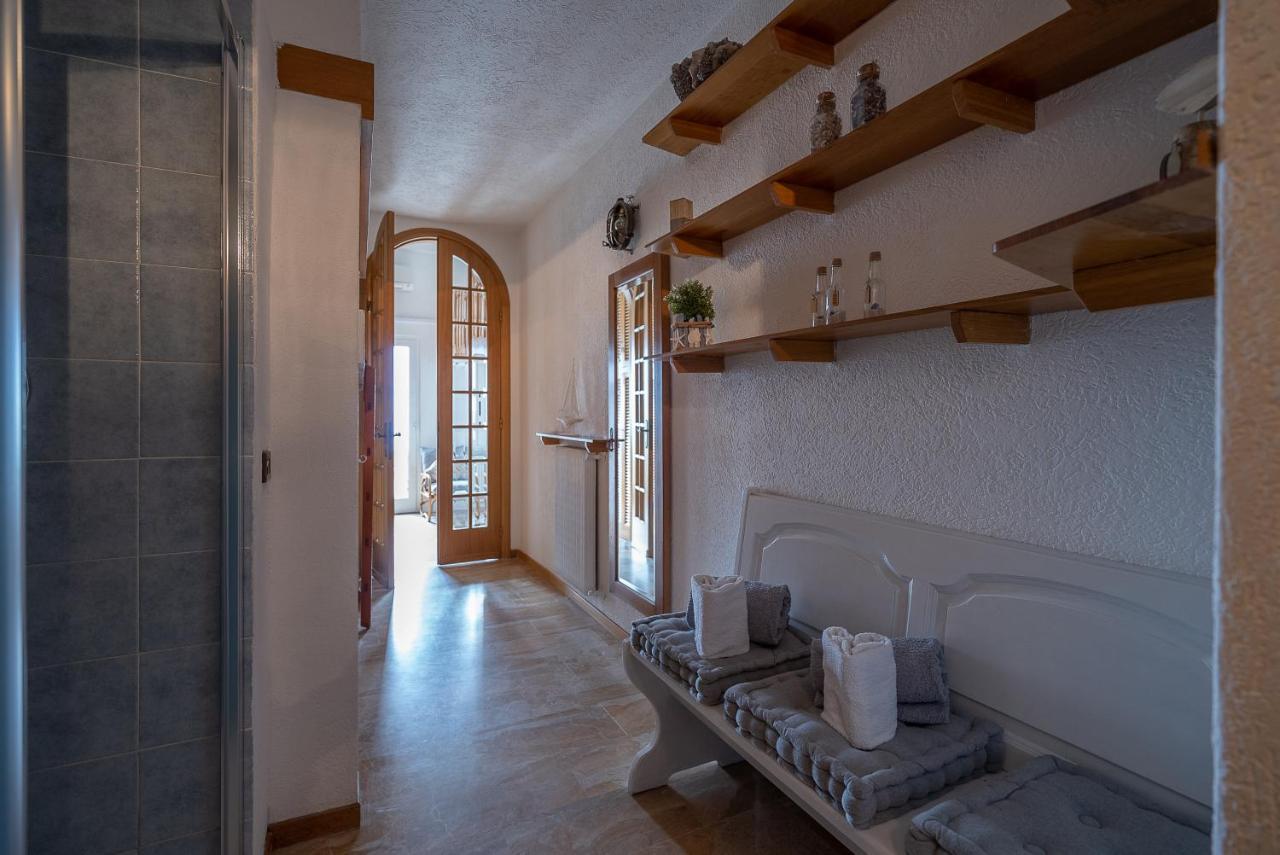 Fronte Mare Con Terrazzo Zio *
