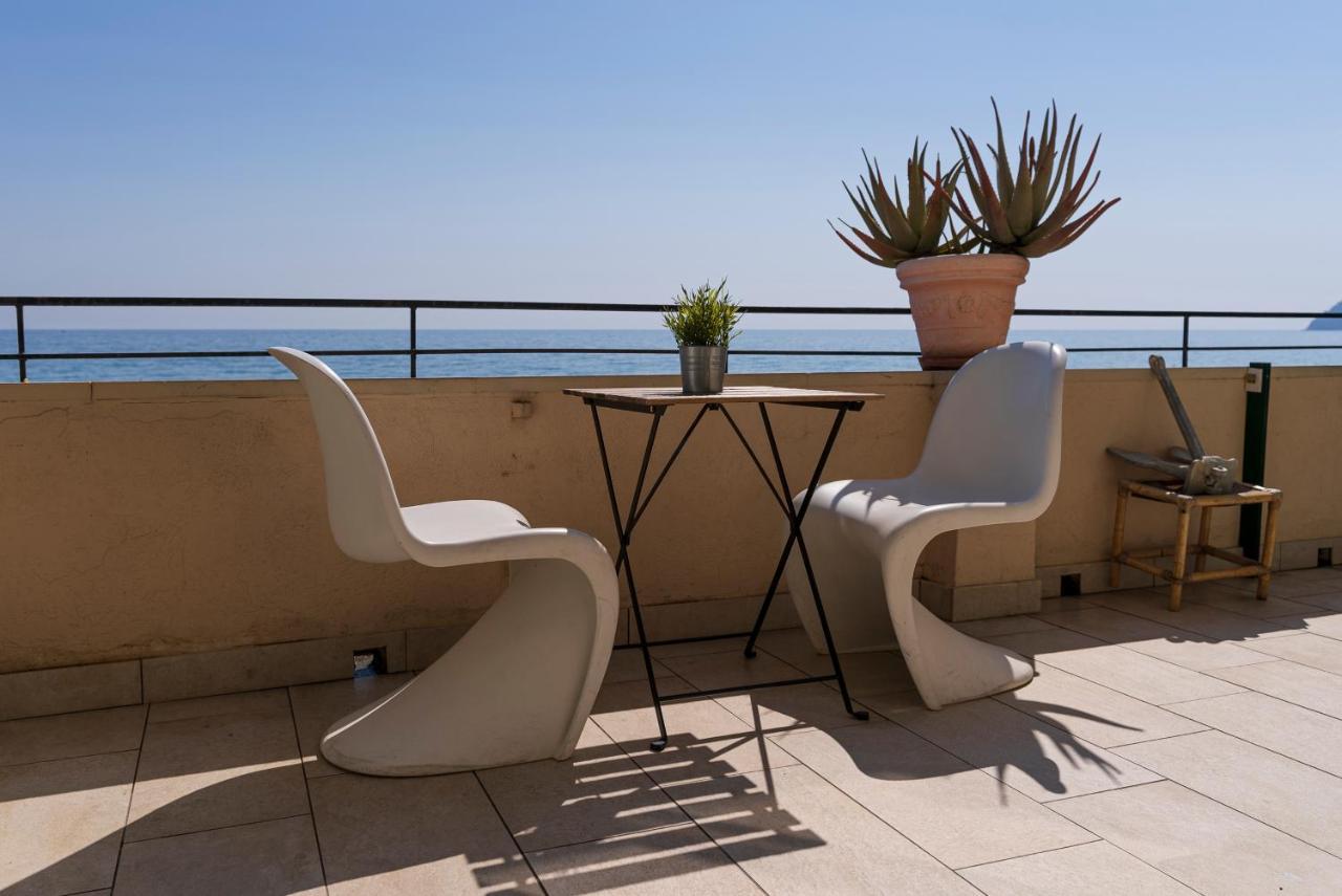 Apartamento Fronte Mare Con Terrazzo Zio Alassio
